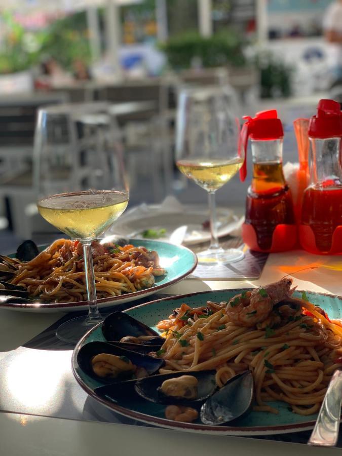 Cocktail & Dreams - Hotel Sarandë