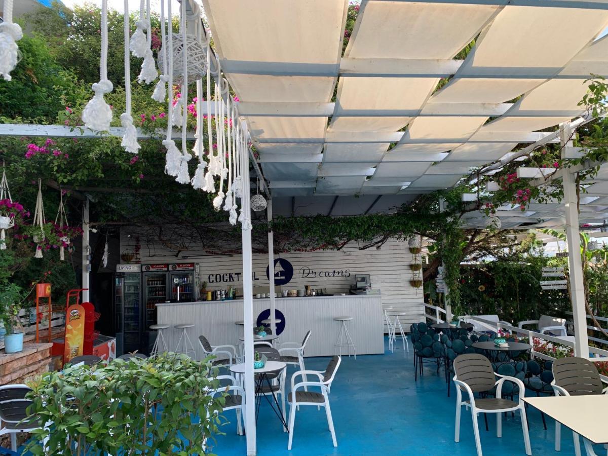 Hotel Cocktail & Dreams - 3*